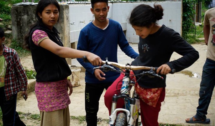 Pomoc dla Nepalu 01 (fot. united-cyclists.com)
